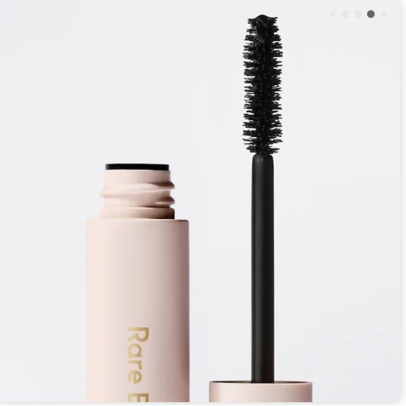 5/$25 🎆 NIB Mini Rare Beauty Perfect Strokes Universal Volumizing Mascara 0.1 oz - Picture 2 of 10